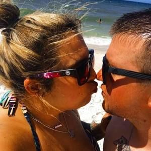 Meet your Posher, Hillary